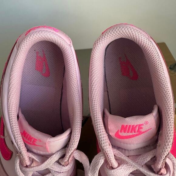 Nike Dunk Low ‘Hyper Pink’ Kids Sneakers - SZ 5 Y- W 6.5 - Picture 5 of 12